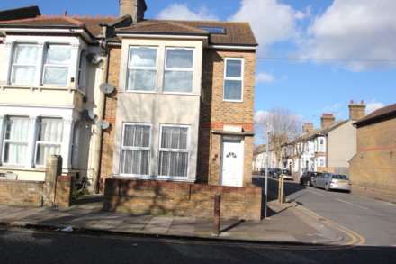3 Bedroom Duplex, Hamlet Road, Southend On Sea