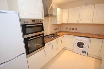 Station Road, Westcliff On Sea, Image 5