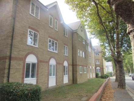 Cambridge Road, Southend On Sea, Image 11