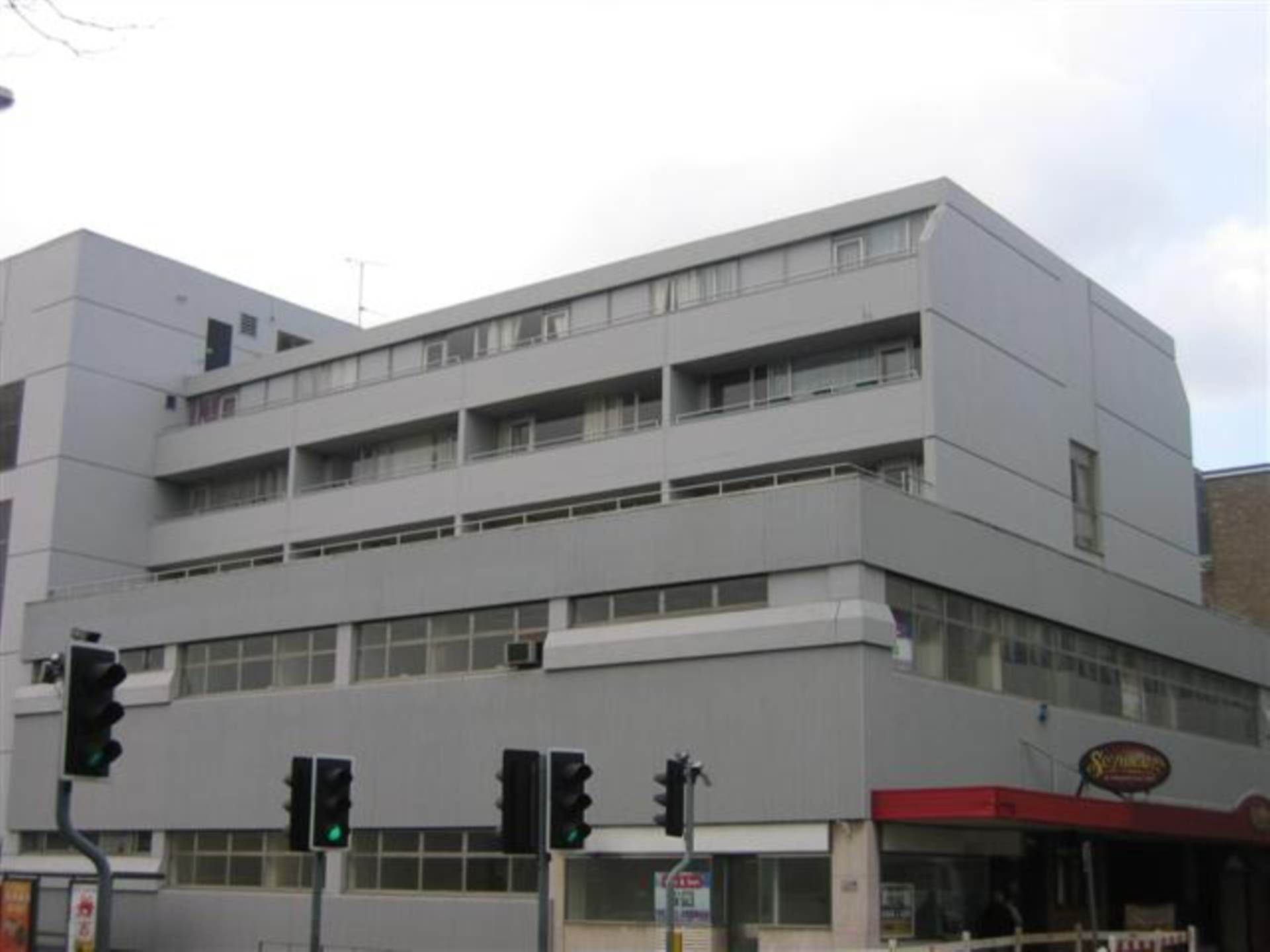 Tolhurst House, Chichester Road, Image 1