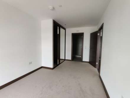 Victoria Central, Victoria Avenue, Image 7