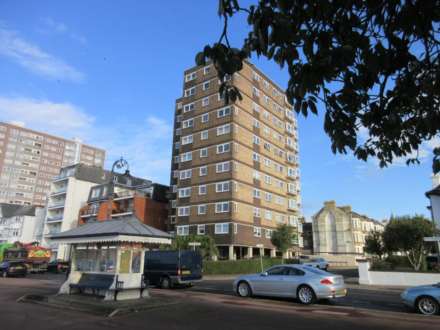2 Bedroom Flat, Westward Ho, Westcliff Parade