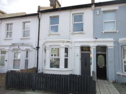 FfF    Shakespeare Drive, Westcliff On Sea