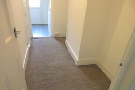 FfF    Shakespeare Drive, Westcliff On Sea, Image 3