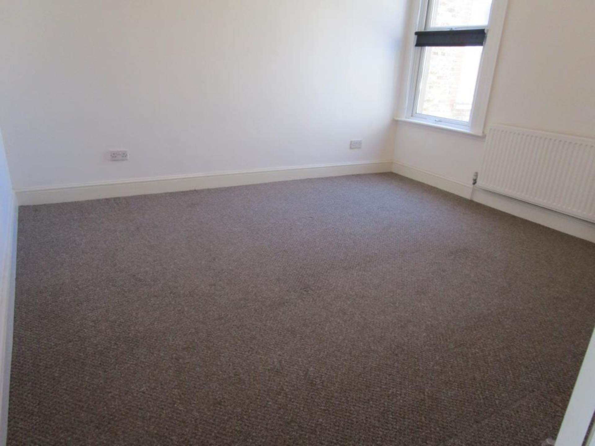 Woodgrange Drive, Southend On Sea, Image 5