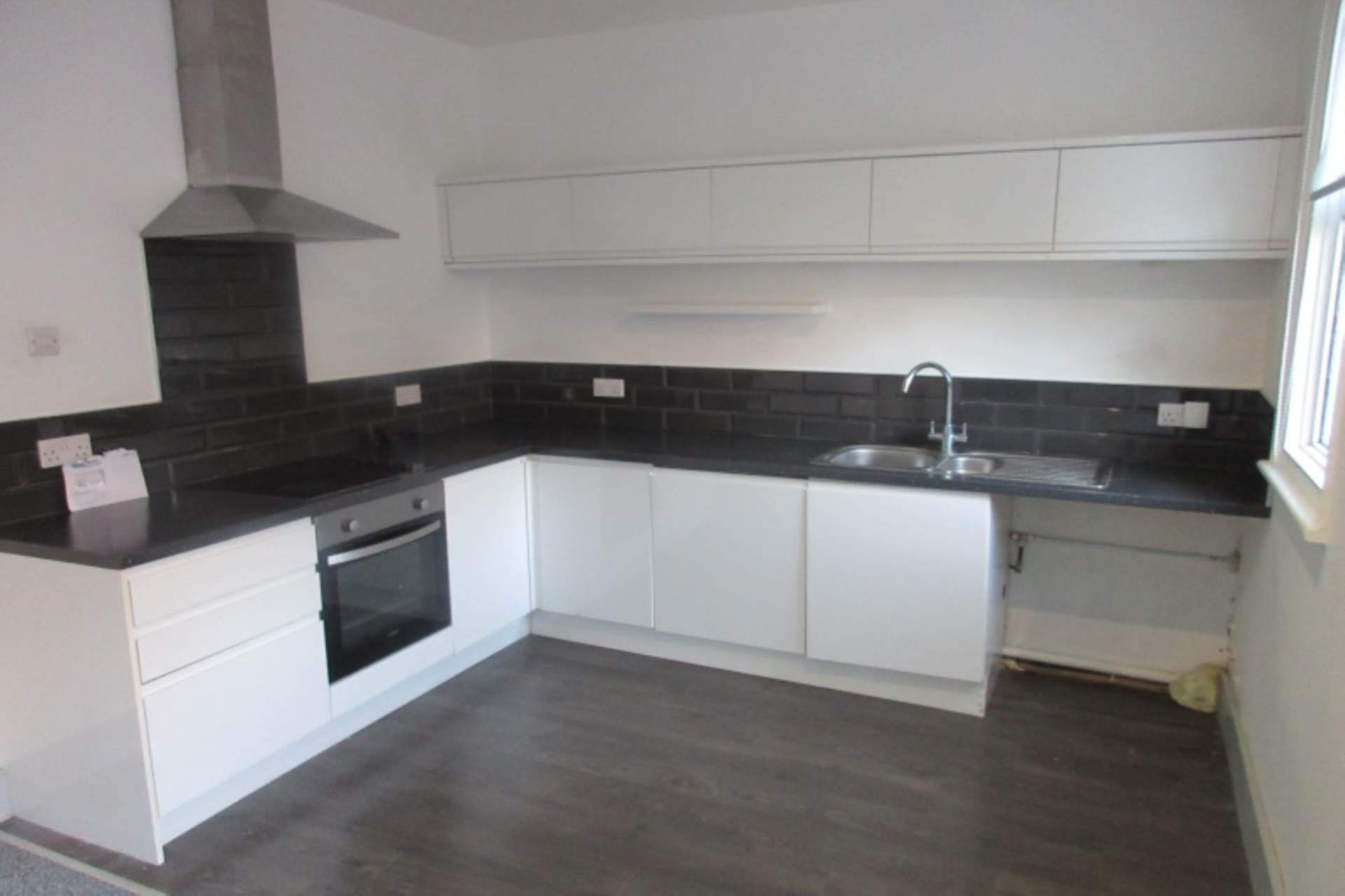Ronald Park Avenue, Westcliff On Sea, Image 5