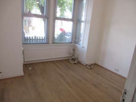 GfF   Salisbury Avenue, Westcliff On Sea, Image 4
