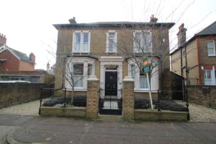 Property For Sale Park Crescent, Westcliff On Sea