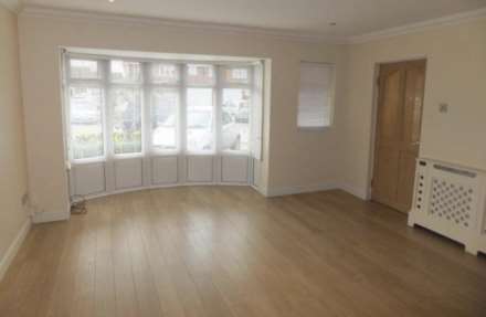 Regency Green, Image 2