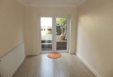 Regency Green, Image 3