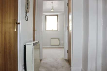 GUIDE PRICE £140,000 - £150,000 - Gordon Road, Southend On Sea, Image 2