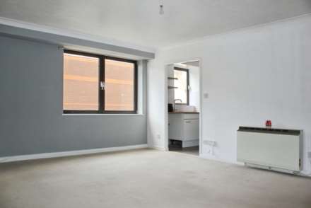 GUIDE PRICE £140,000 - £150,000 - Gordon Road, Southend On Sea, Image 5