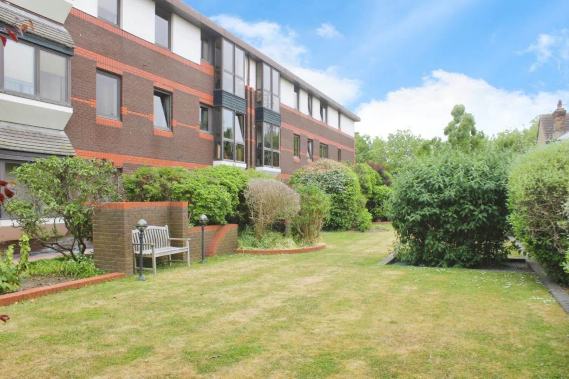 Napier Court West, Southend On Sea, Image 11