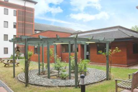 Napier Court West, Southend On Sea, Image 12