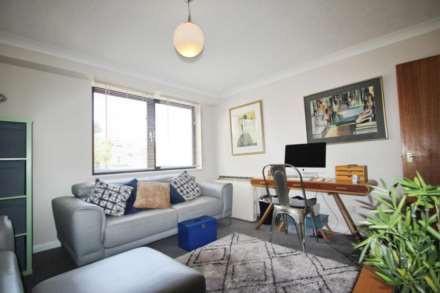 Napier Court West, Gordon Place, Image 4