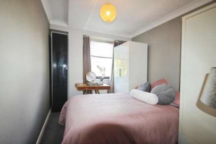 Napier Court West, Gordon Place, Image 6
