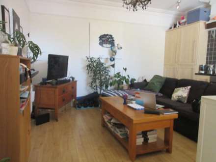 Avenue Road, Westcliff On Sea, Image 4