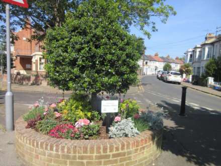 Avenue Road, Westcliff On Sea, Image 9