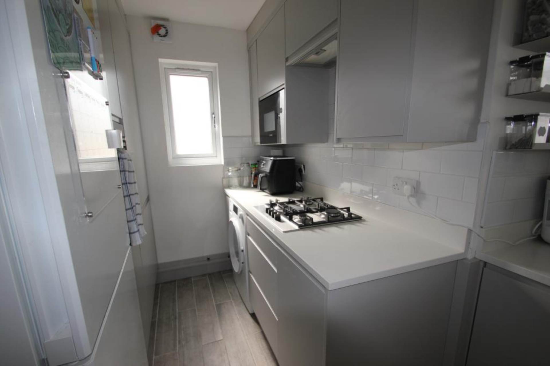 Plas Newyyd Close, Southend On Sea, Image 8