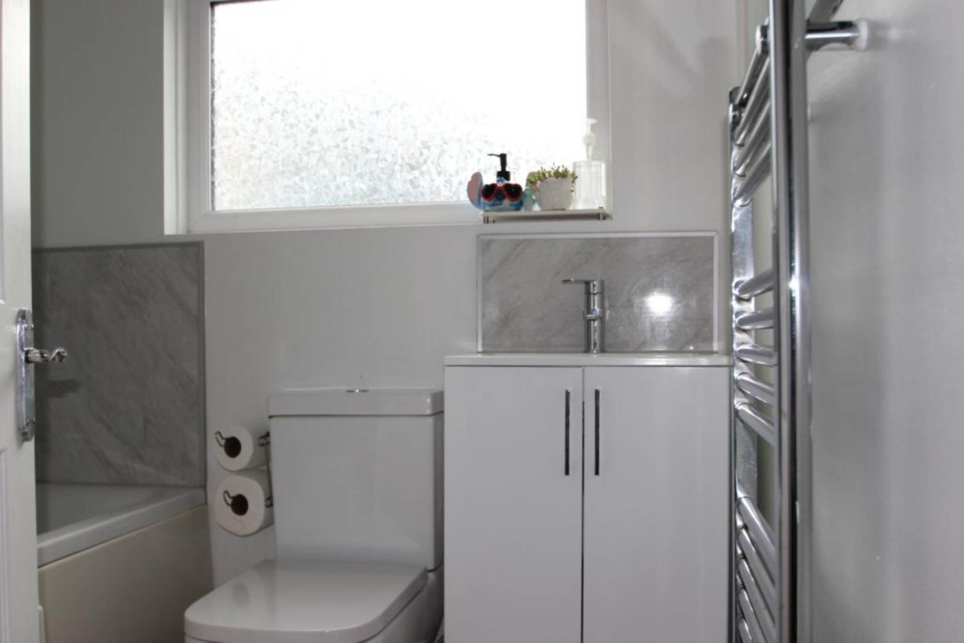 Plas Newyyd Close, Southend On Sea, Image 9