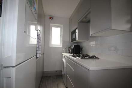 Plas Newyyd Close, Southend On Sea, Image 6
