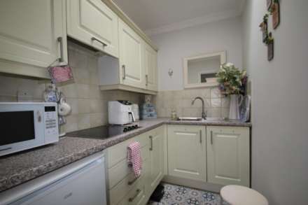 Cambridge Road, Southend On Sea, Image 7