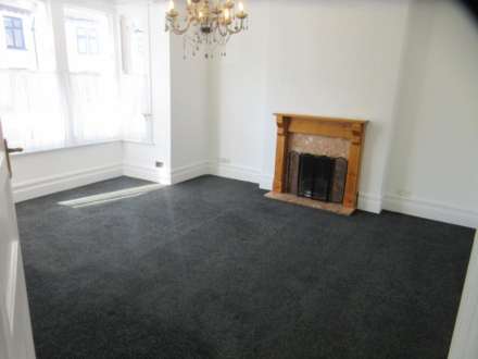 Elderton Road, Westcliff On Sea, Image 4