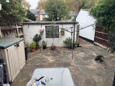 Cambridge Road, Southend On Sea, Image 15