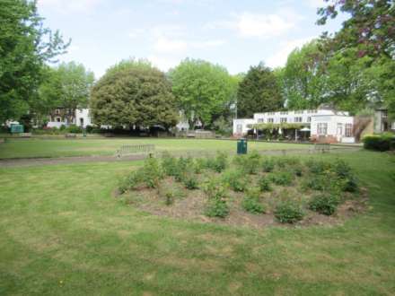 Cambridge Road, Southend On Sea, Image 17