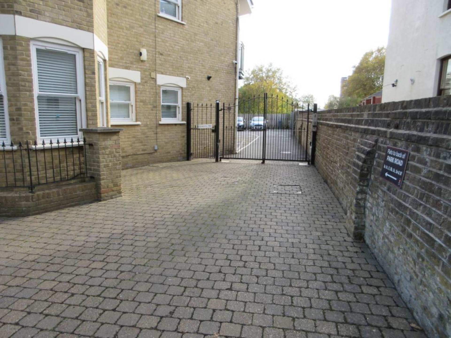 Park Avenue, Park Road, Westcliff On Sea, Image 12