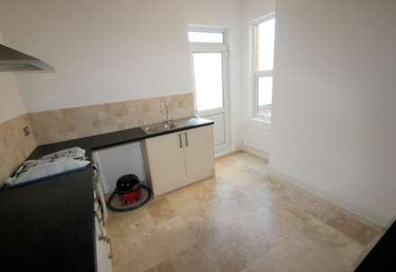 Station Road, Westcliff On Sea, Image 4