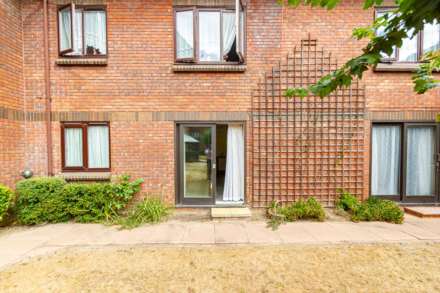 Martins Court, Southend On Sea, Image 10