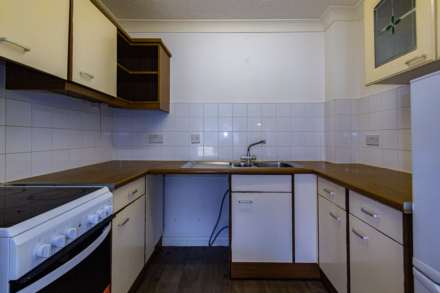 Martins Court, Southend On Sea, Image 4