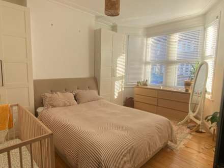 Northview Drive, Westcliff On Sea, Image 2