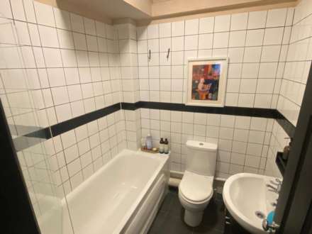 Northview Drive, Westcliff On Sea, Image 4