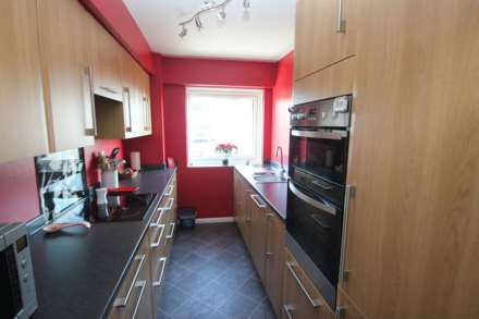 Westcliff Parade, Westcliff On Sea, Image 6