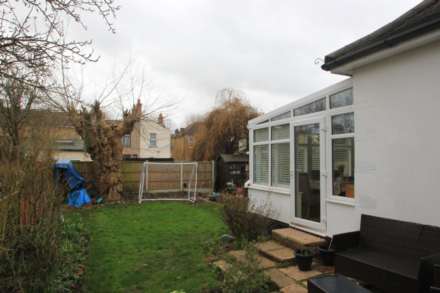 St. Johns Road, Westcliff On Sea, Image 15