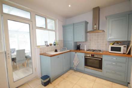 St. Johns Road, Westcliff On Sea, Image 2