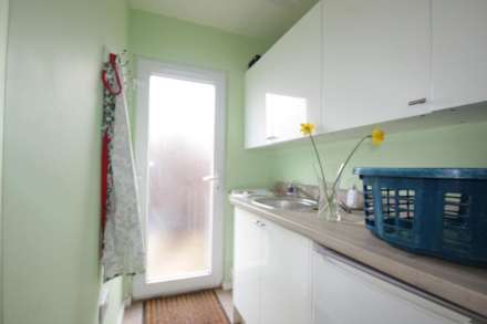 St. Johns Road, Westcliff On Sea, Image 4