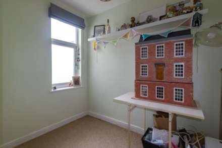 Park Road, Westcliff-On-Sea, Image 13