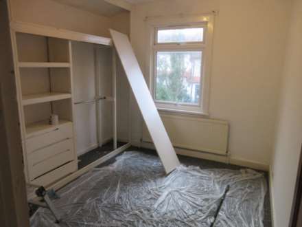 Ramuz Drive, Westcliff On Sea, Image 5