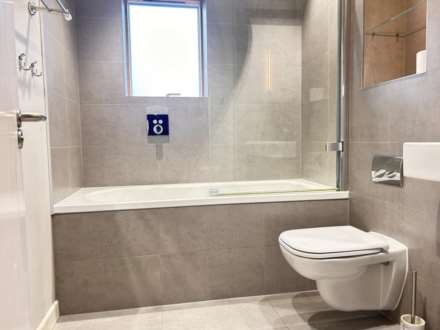 Off Adalia Crescent, Leigh On Sea, Image 15