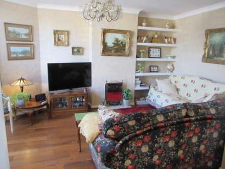 Palmeira Avenue, Westcliff On Sea, Image 3