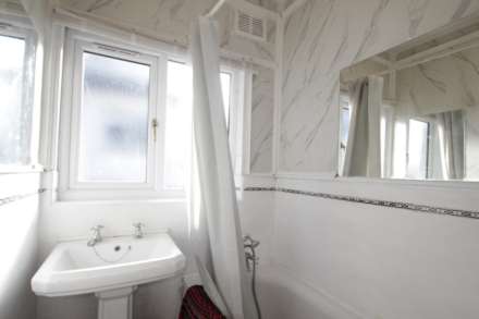 Earls Hall Ave, Southend-On-Sea, Image 12