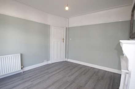 Earls Hall Ave, Southend-On-Sea, Image 4