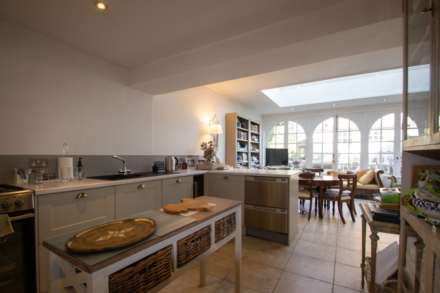 Prittlewell Square, Southend On Sea, Image 8