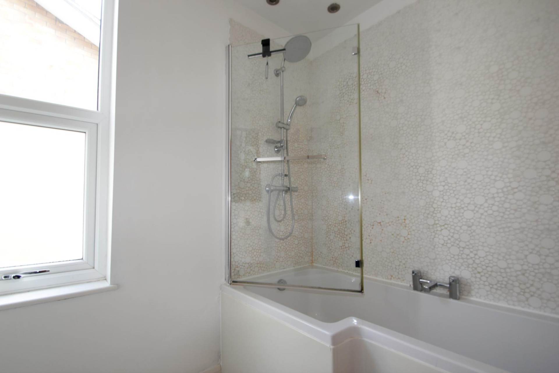 Park Terrace, Westcliff On Sea, Image 11