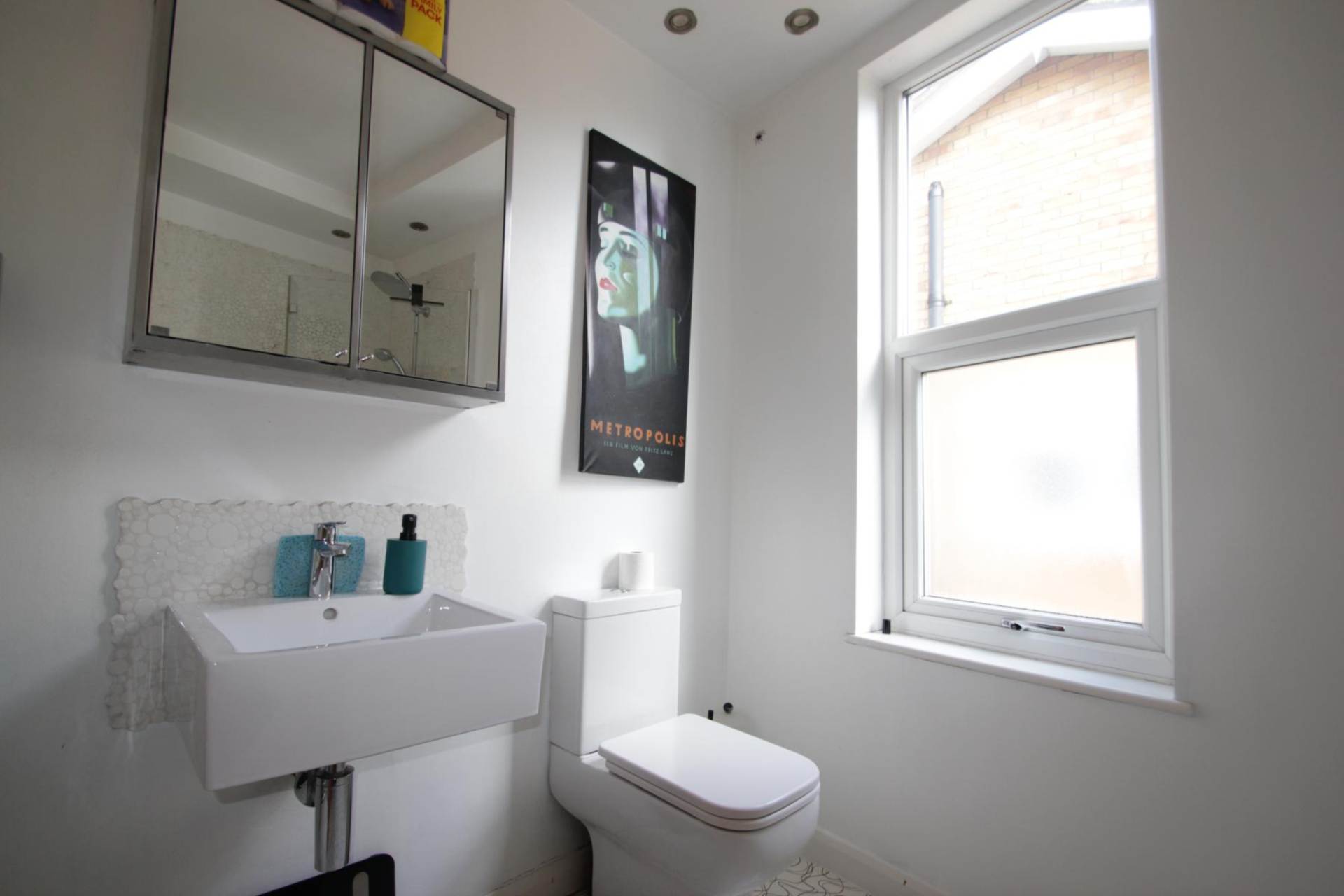 Park Terrace, Westcliff On Sea, Image 12