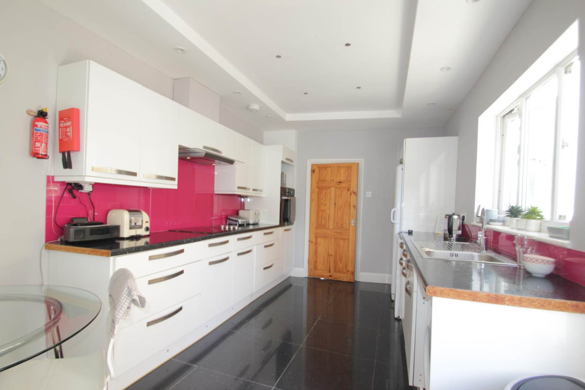 Park Terrace, Westcliff On Sea, Image 5