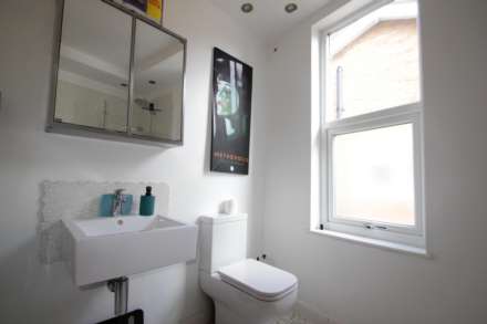 Park Terrace, Westcliff On Sea, Image 12